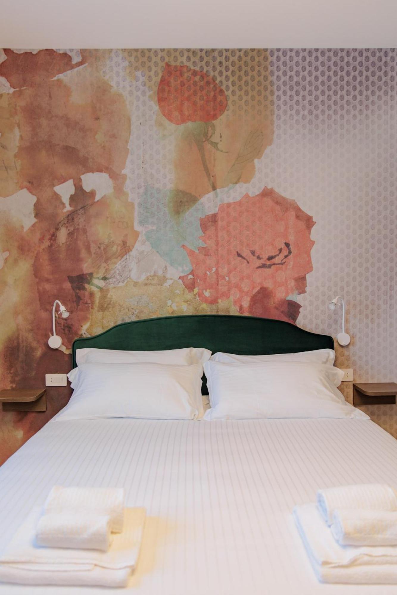 Ophelia Hotel Cazzago San Martino ภายนอก รูปภาพ
